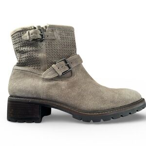 Coach Gates women's studded suede pull-on boots size 9